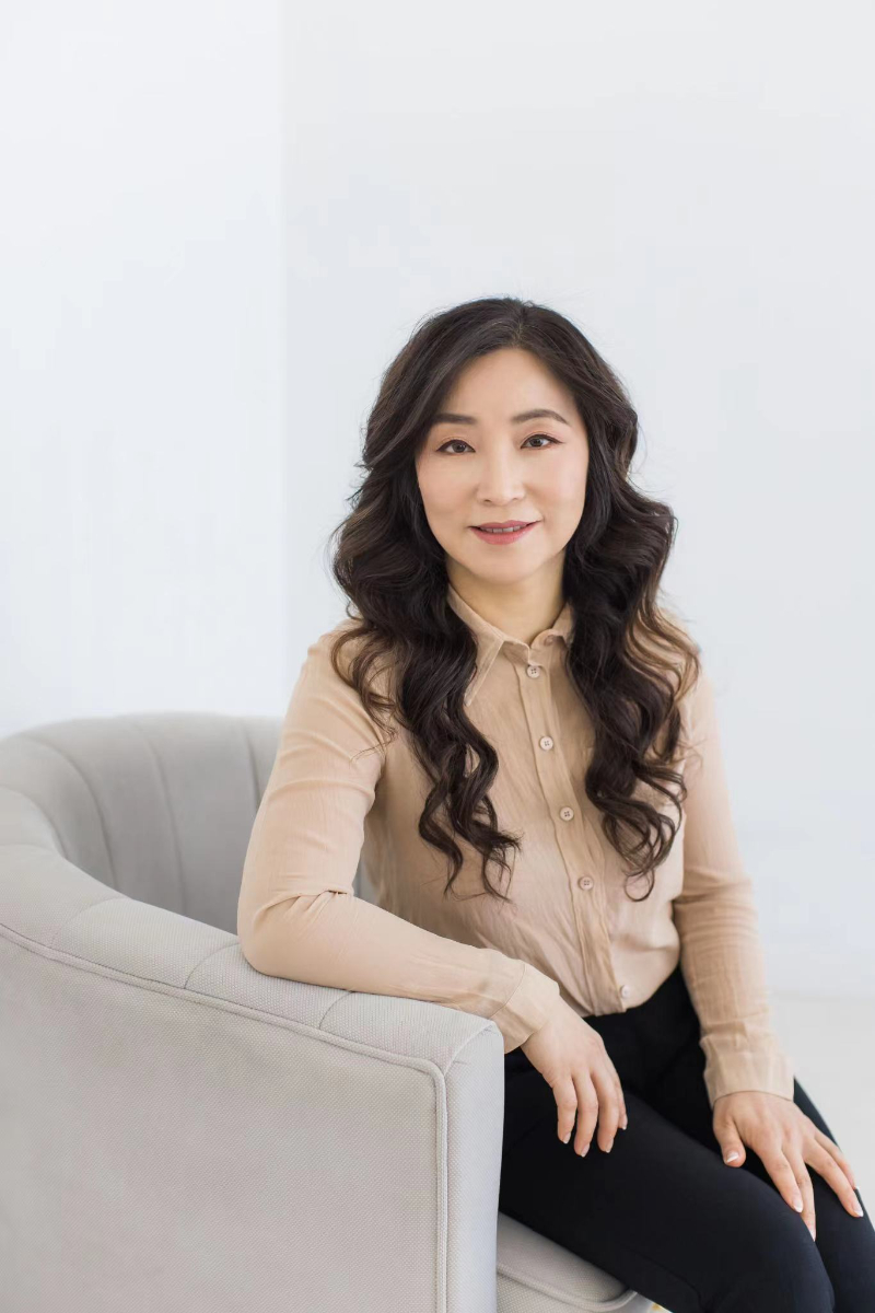 Vivian Lin