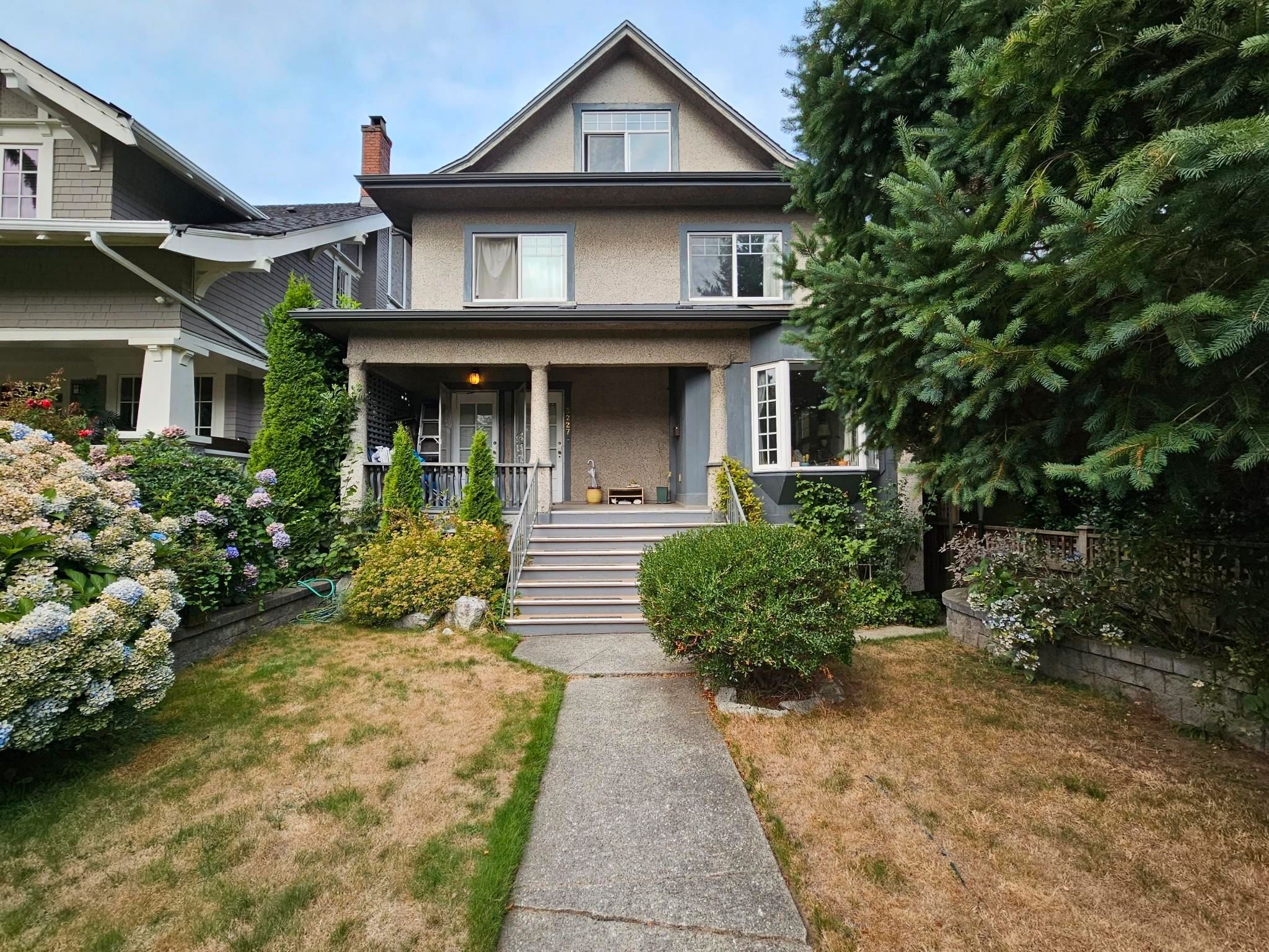 I have sold a property at 3227 2ND AVE W in Vancouver
